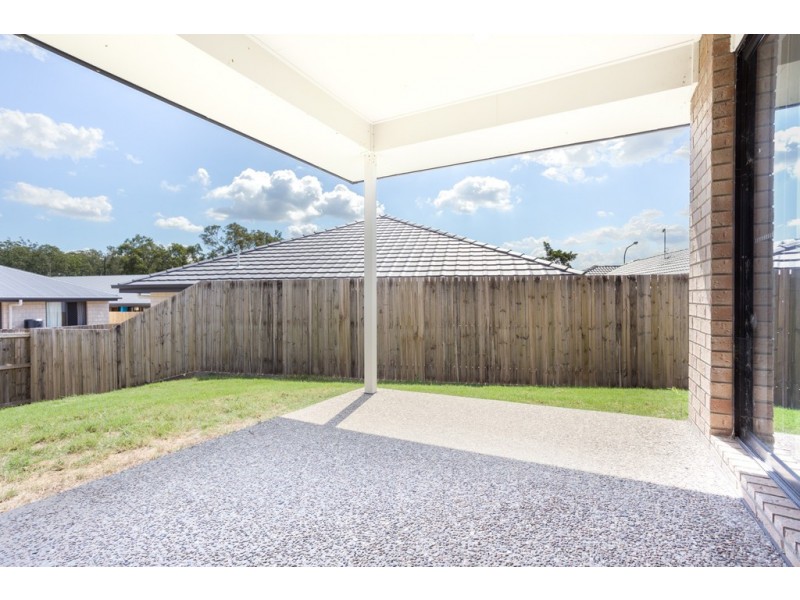 1/29 Goldfinch Street, Redbank Plains QLD 4301