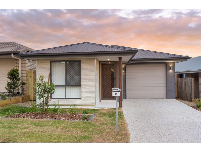 39 Malachite Drive, Logan Reserve QLD 4133