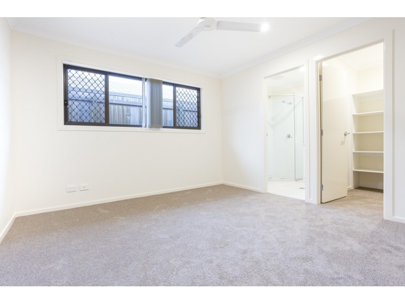 39 Malachite Drive, Logan Reserve QLD 4133
