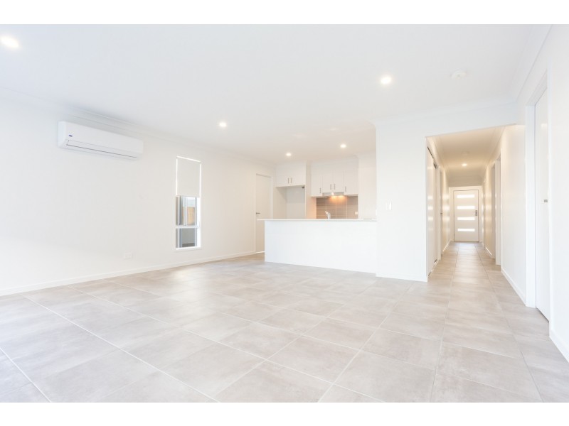 4 Park Street, Maudsland QLD 4210