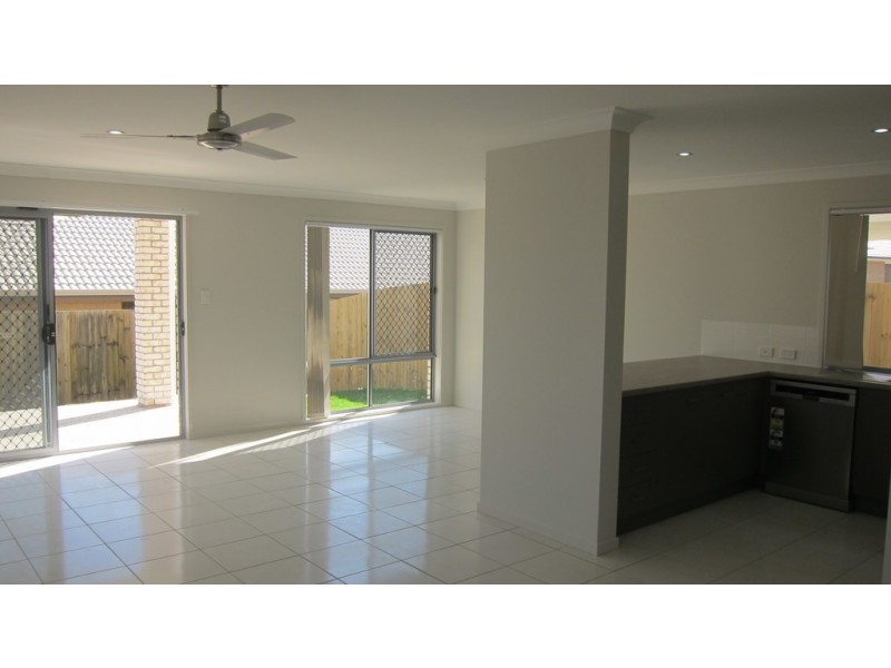 7 Wongabel Close, Waterford QLD 4133