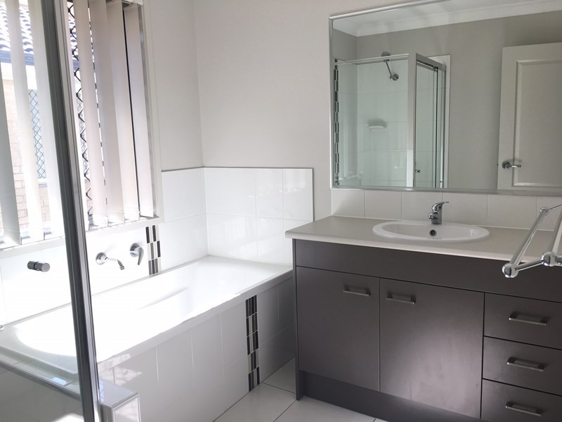 7 Wongabel Close, Waterford QLD 4133