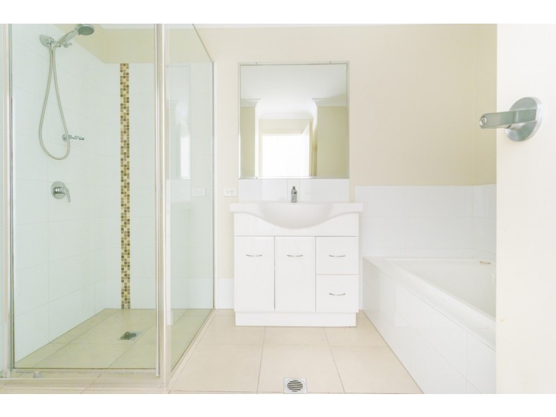 2/54 RIVER HILLS ROAD, Eagleby QLD 4207