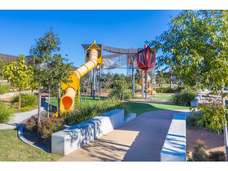 27 Affinity Way, South Ripley QLD 4306