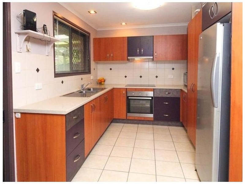 52 Avonmore Street, Edens Landing QLD 4207