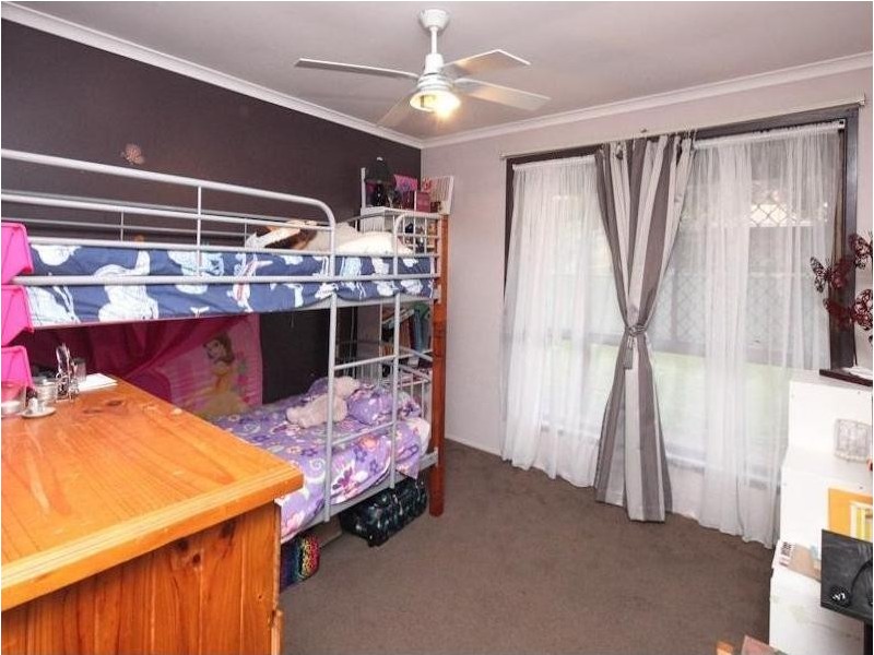 52 Avonmore Street, Edens Landing QLD 4207