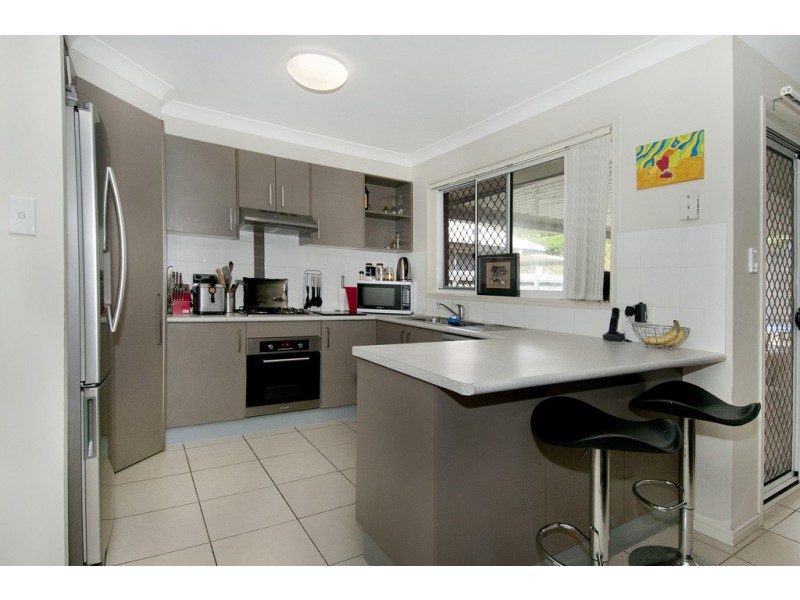 6 Alvine Drive, Eagleby QLD 4207