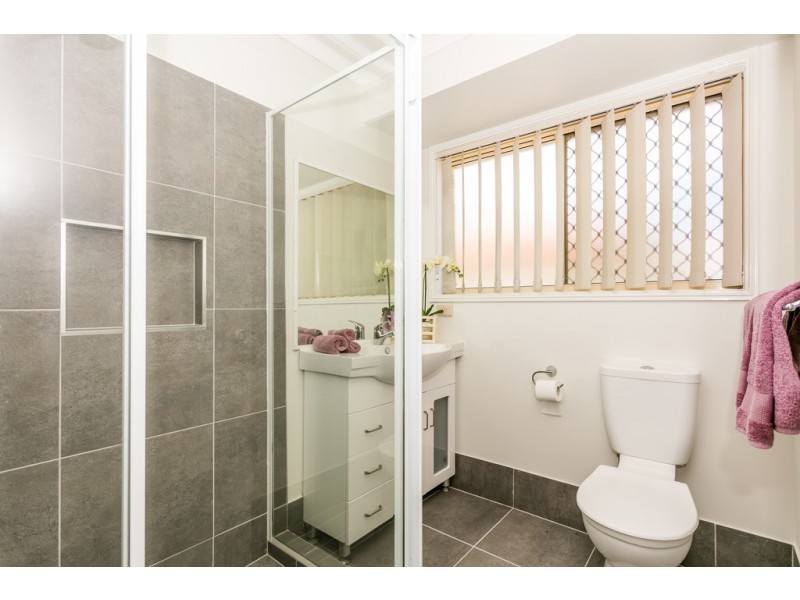 7 Meiland Place, Meadowbrook QLD 4131