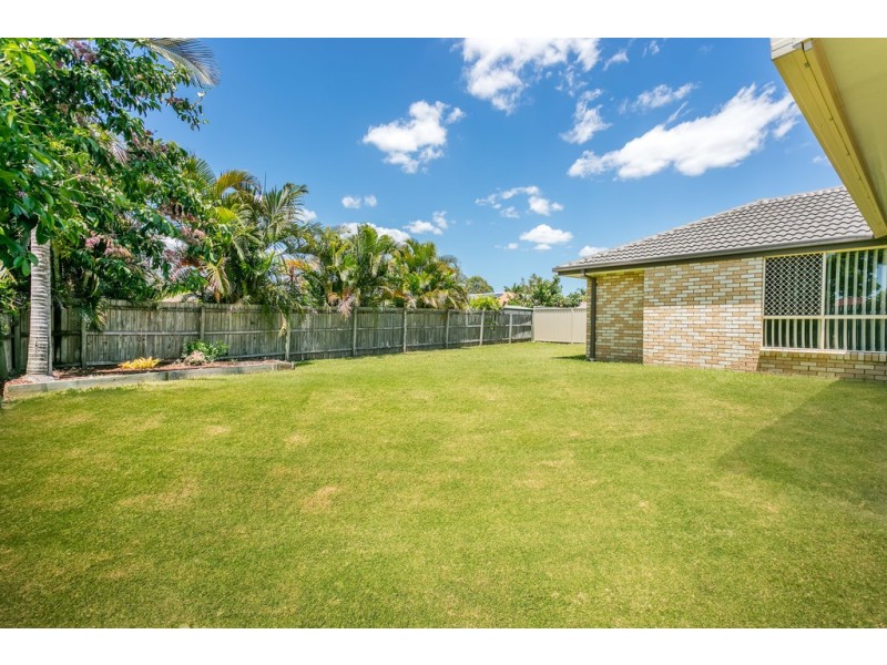 7 Meiland Place, Meadowbrook QLD 4131