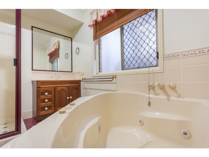 106 Boxer Ave, Shailer Park QLD 4128