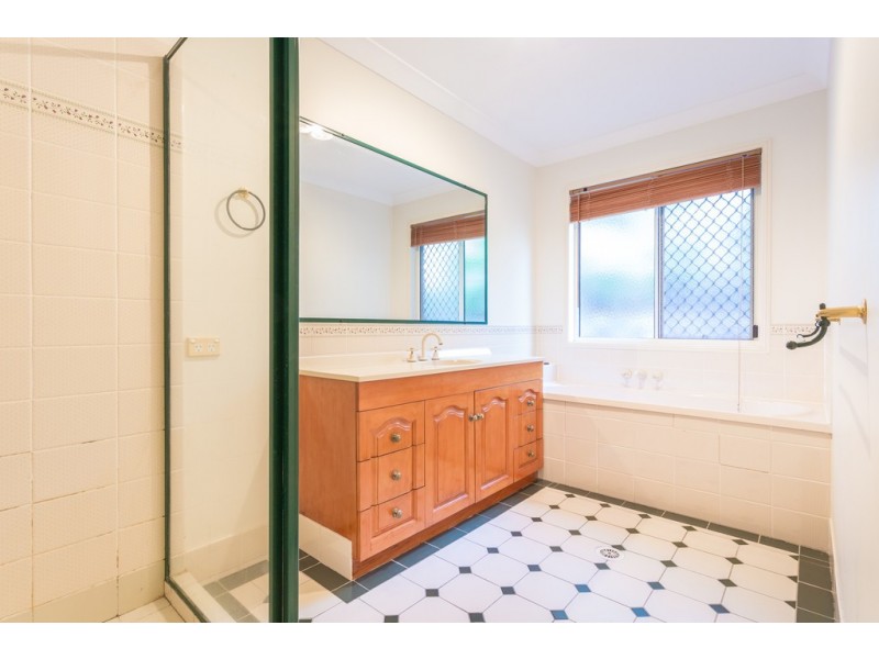 106 Boxer Ave, Shailer Park QLD 4128