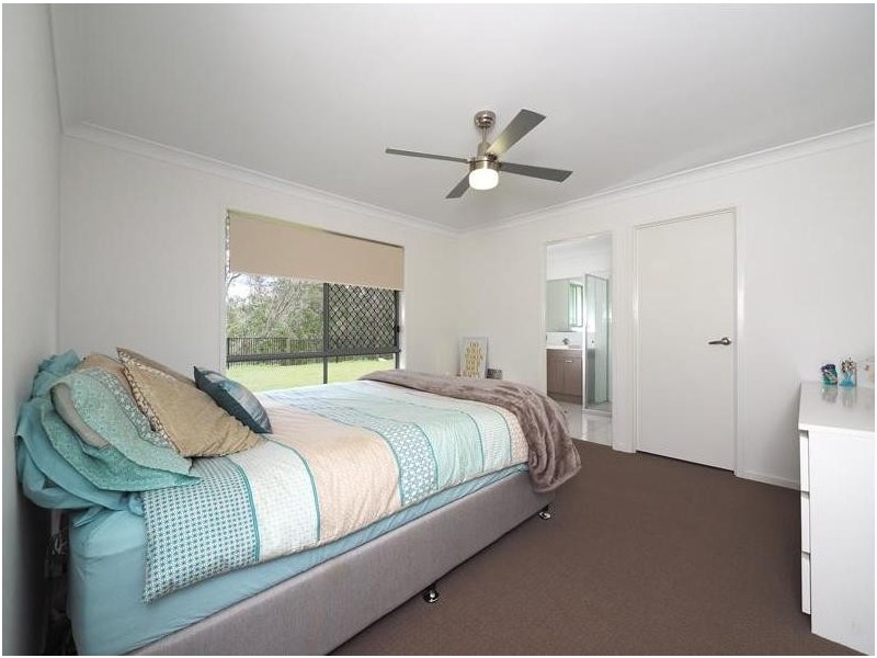 16 Songbird Circuit, Jimboomba QLD 4280