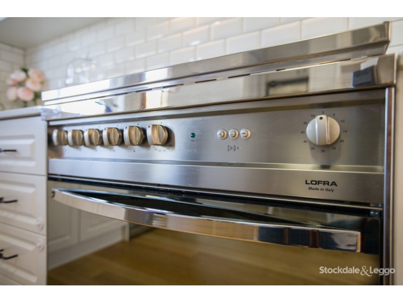 28 Fordham Road, Reservoir VIC 3073