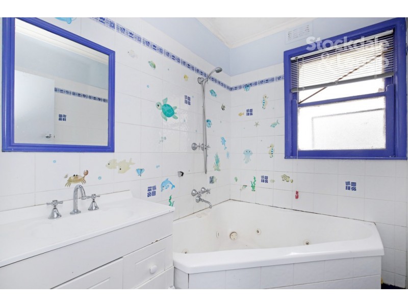 6 Clements Grove, Reservoir VIC 3073