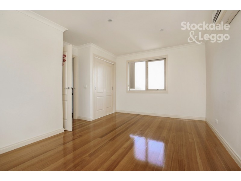 2/8 View Street, Reservoir VIC 3073