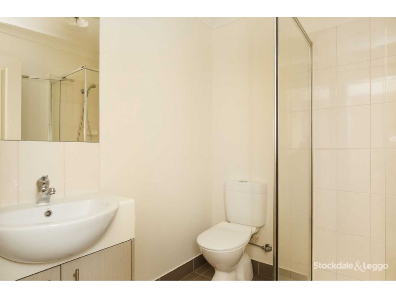 2/214 Spring Street, Reservoir VIC 3073