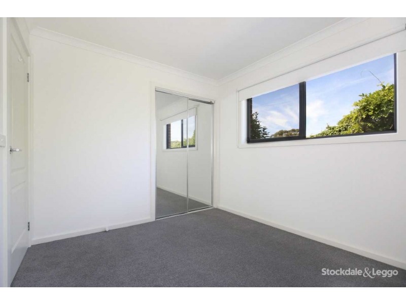 2/214 Spring Street, Reservoir VIC 3073