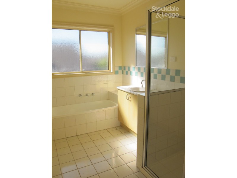 2/20 Doolan Street, Reservoir VIC 3073