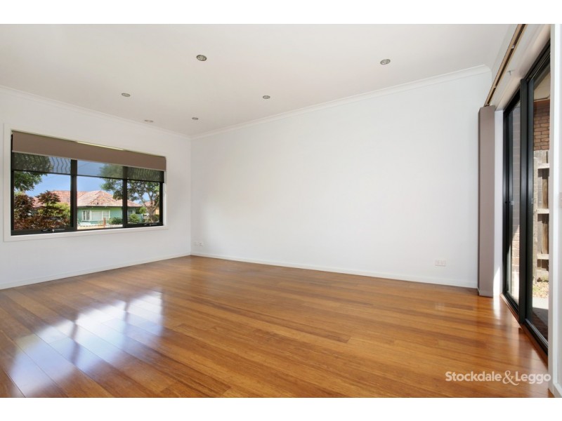 1/138 Rathcown Road, Reservoir VIC 3073