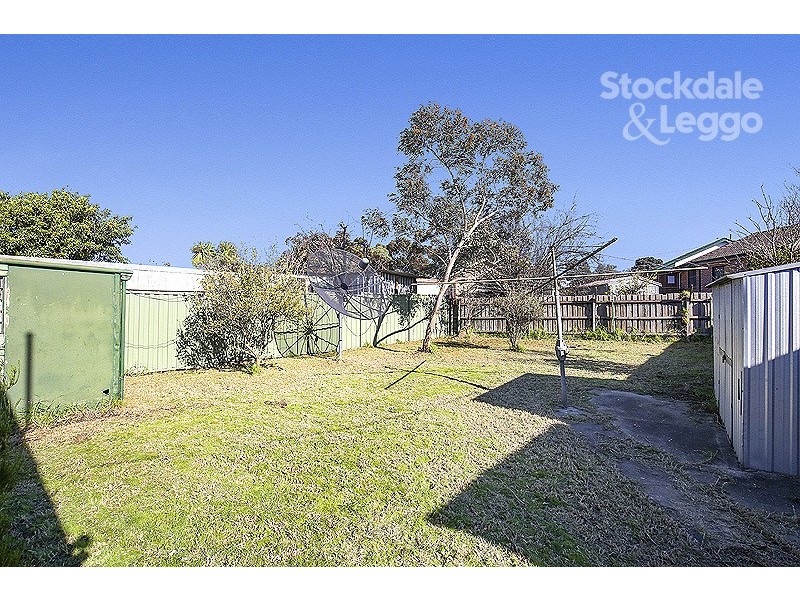 25 Gisborne Crescent, Reservoir VIC 3073