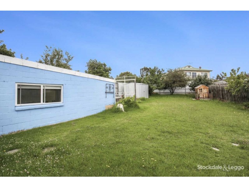 5 Strathmerton Street, Reservoir VIC 3073