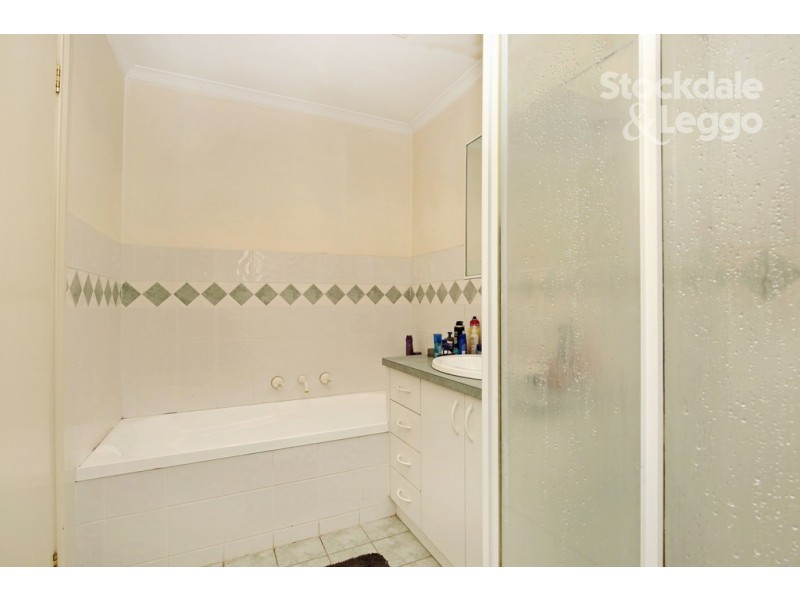 8/35-37 Darebin Boulevard, Reservoir VIC 3073