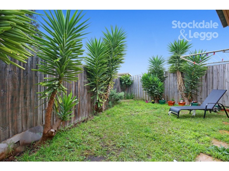 8/35-37 Darebin Boulevard, Reservoir VIC 3073