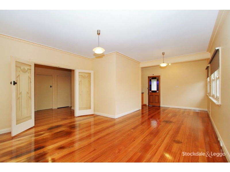 4 Corvey Road, Reservoir VIC 3073