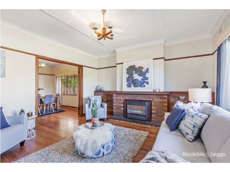 24 Southernhay Street, Reservoir VIC 3073