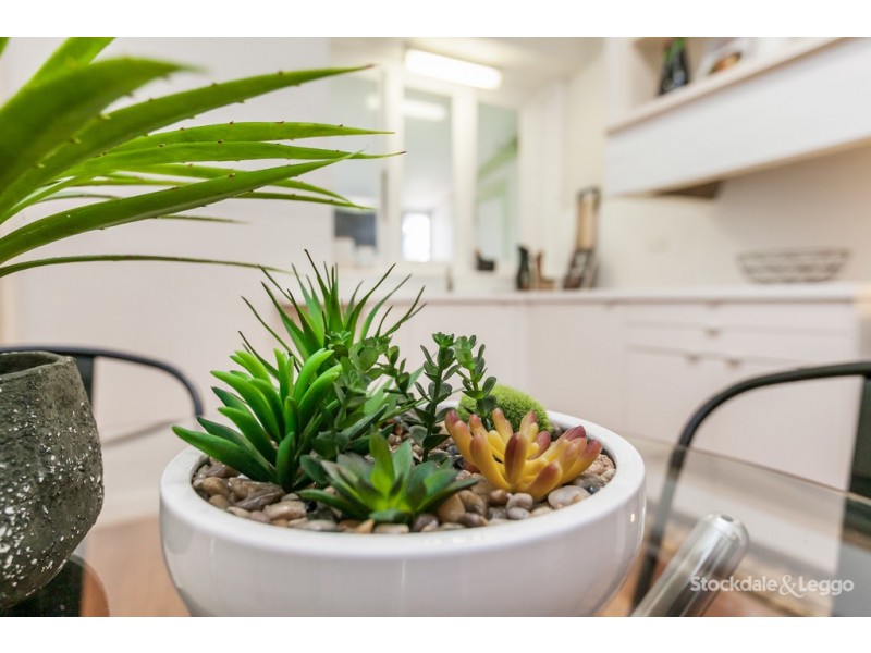 24 Southernhay Street, Reservoir VIC 3073