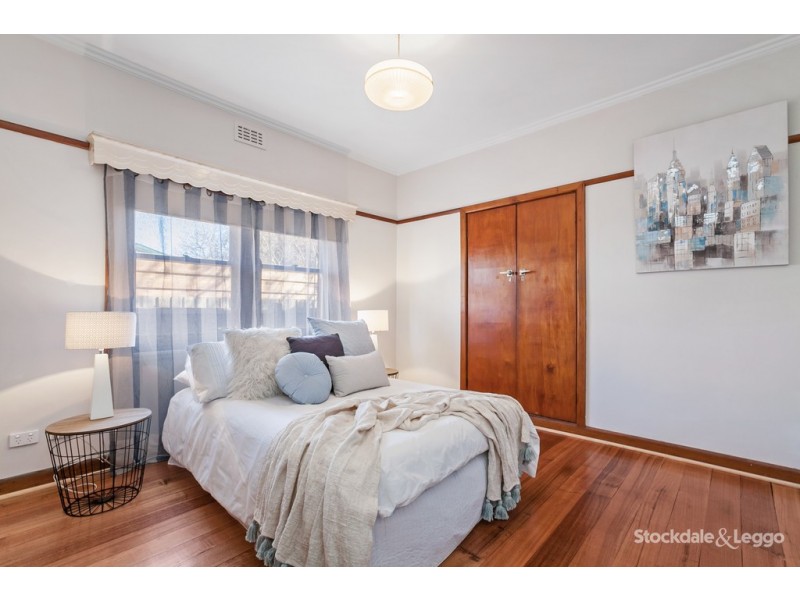 24 Southernhay Street, Reservoir VIC 3073