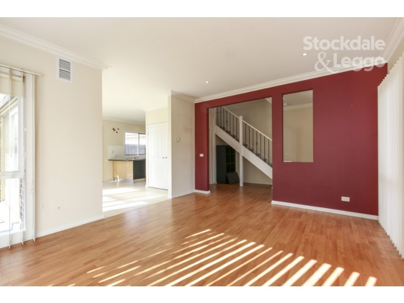 2/21 Daventry Street, Reservoir VIC 3073