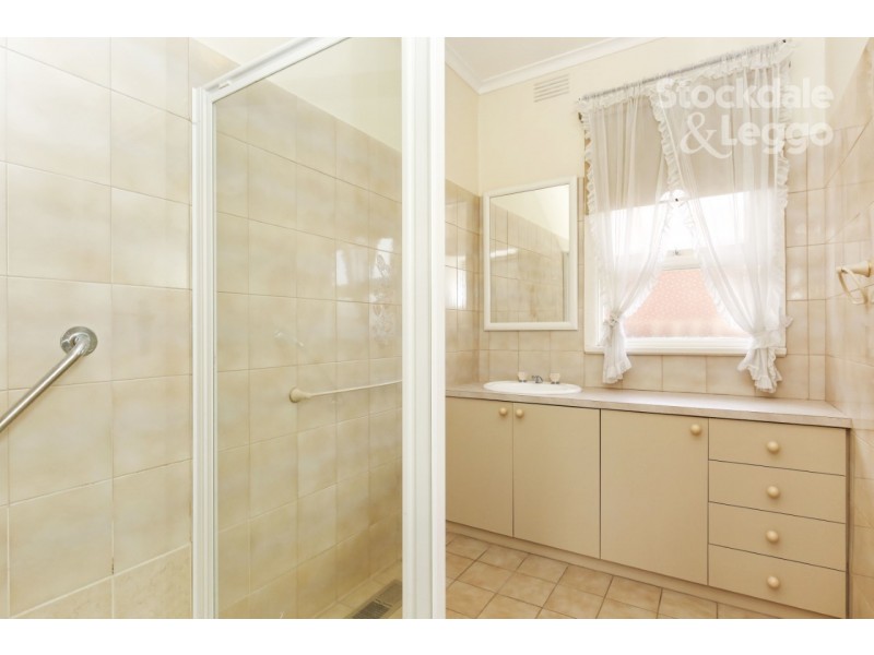 4 Morris Street, Reservoir VIC 3073