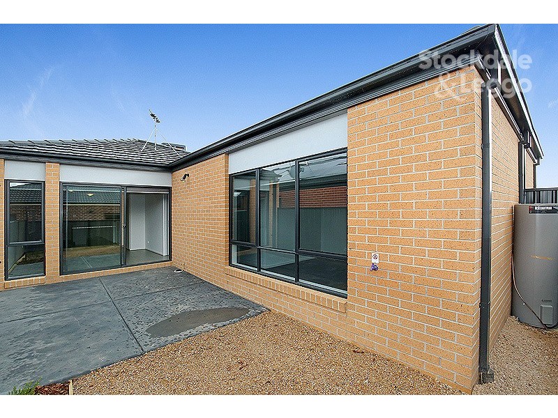 37 Loudon Circuit, Craigieburn VIC 3064