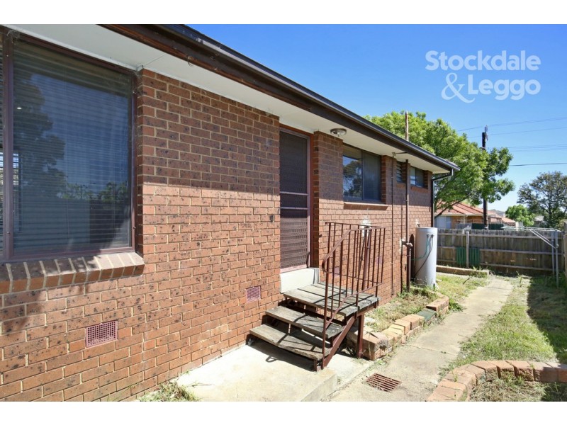 2/52 Barry, Reservoir VIC 3073