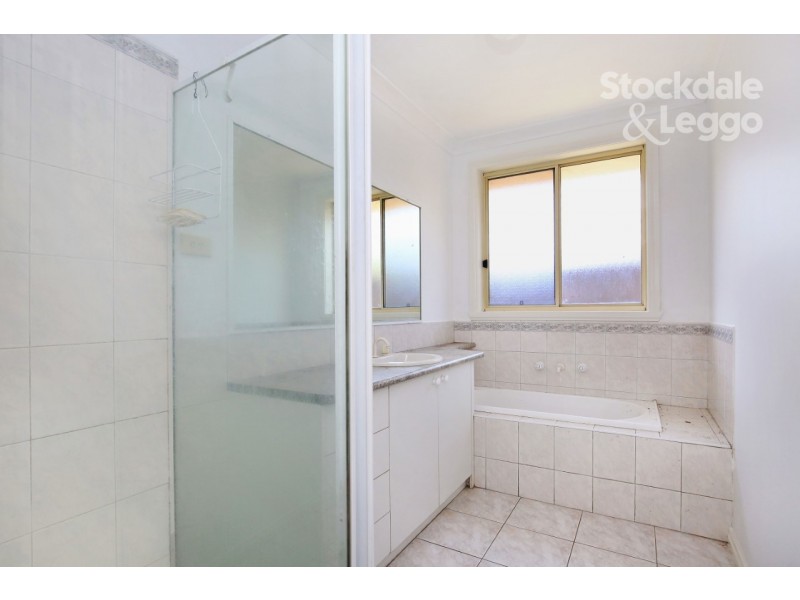 3/24 Glasgow Avenue, Reservoir VIC 3073