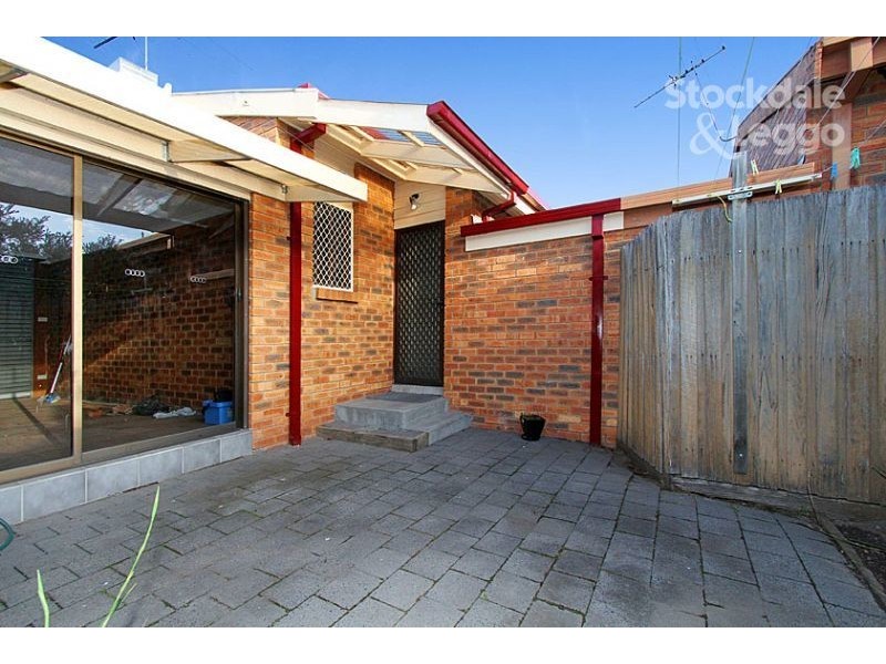 1/1 McDonald Street, Preston VIC 3072