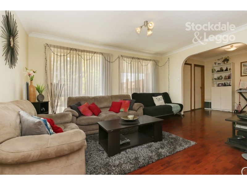 2/12 Pickett Street, Reservoir VIC 3073