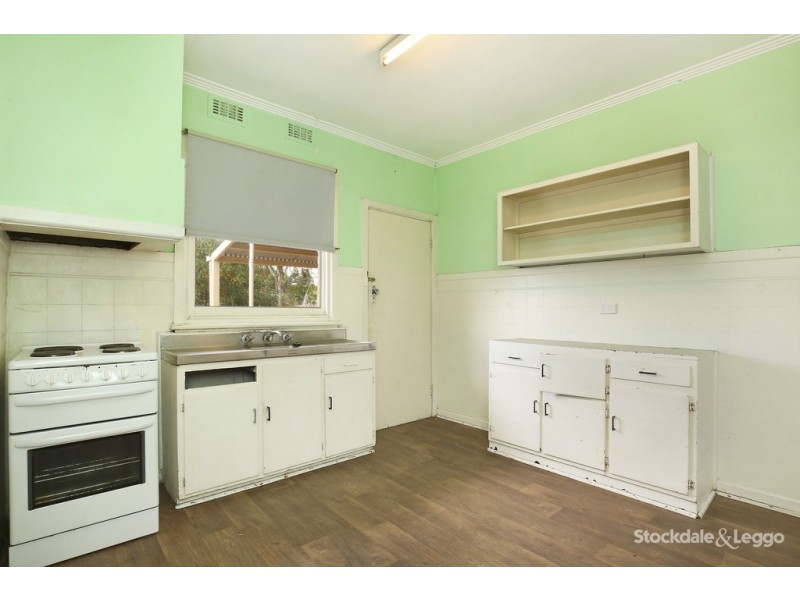 58 Lloyd Avenue, Reservoir VIC 3073