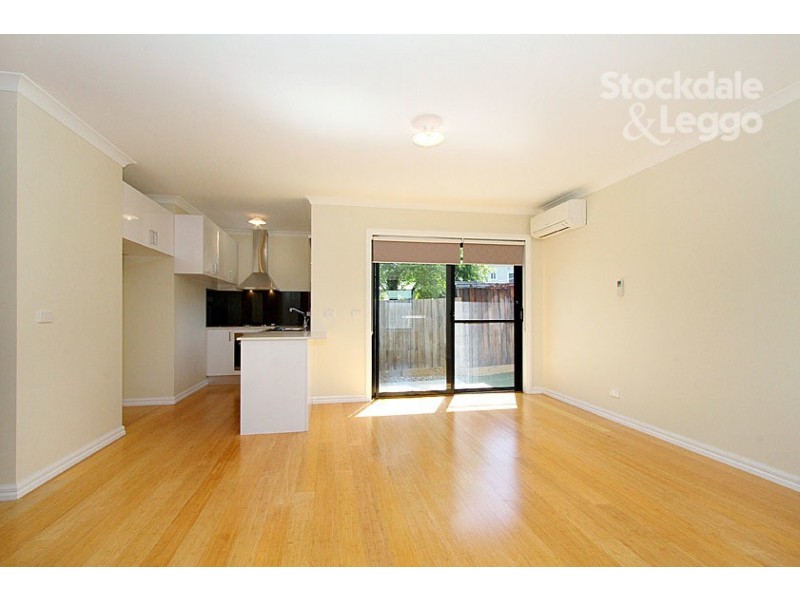 2/23 Dorrington Avenue, Reservoir VIC 3073