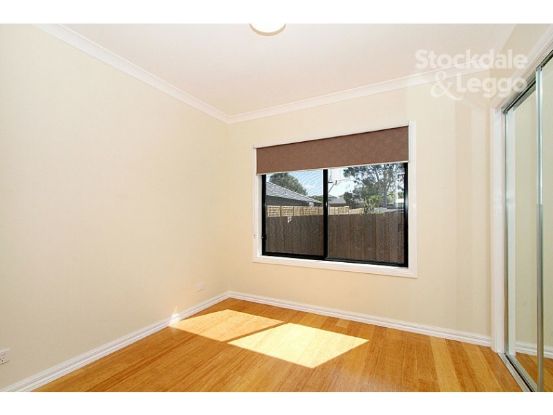 2/23 Dorrington Avenue, Reservoir VIC 3073
