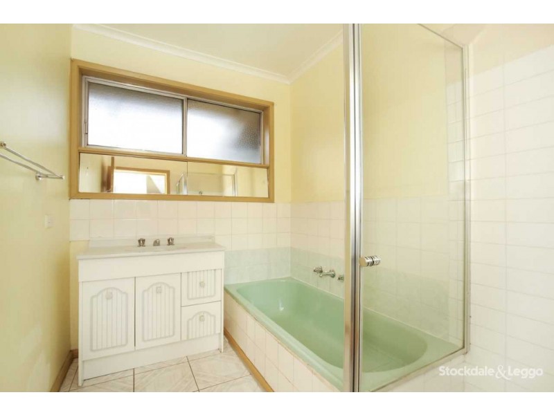 31 Bickley Avenue, Thomastown VIC 3074