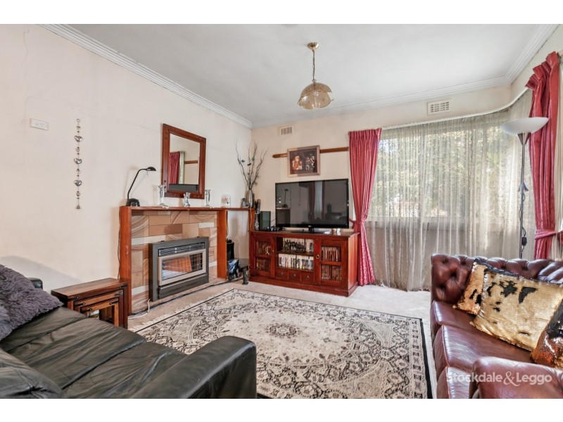 152 Purinuan Road, Reservoir VIC 3073