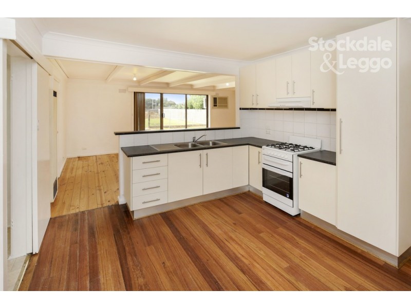 69 Darebin Boulevard, Reservoir VIC 3073