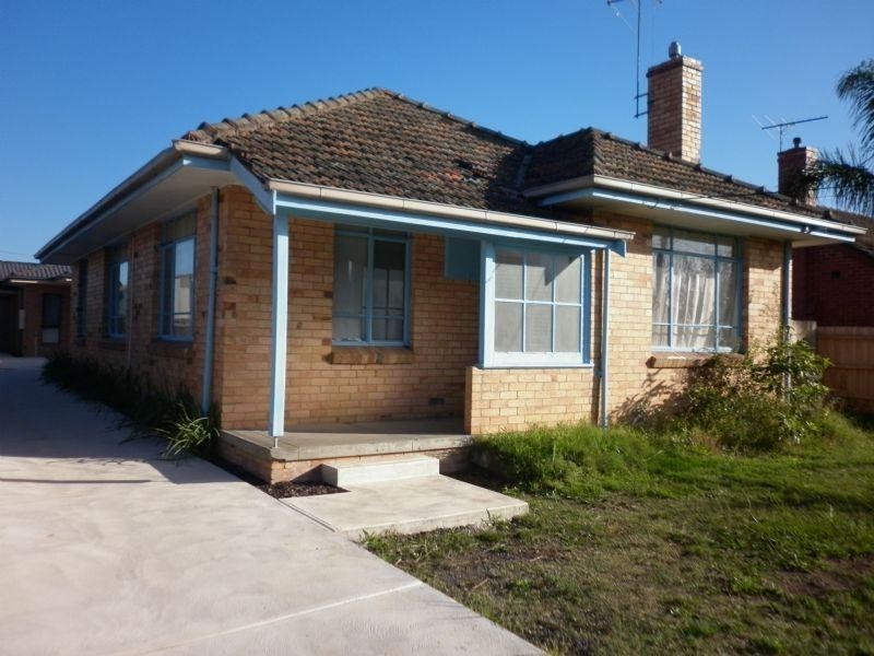 55 Marchant Avenue, Reservoir VIC 3073