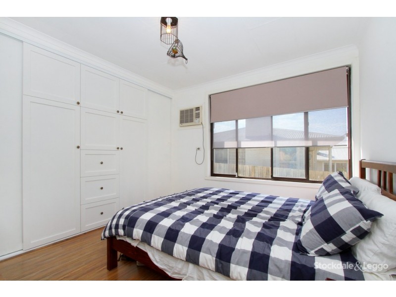 1/27 Erskine Avenue, Reservoir VIC 3073