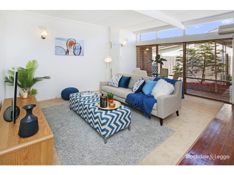 2/94 Delaware Street, Reservoir VIC 3073
