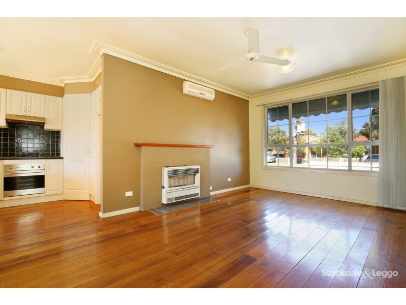 1/18 Beenak Street, Reservoir VIC 3073