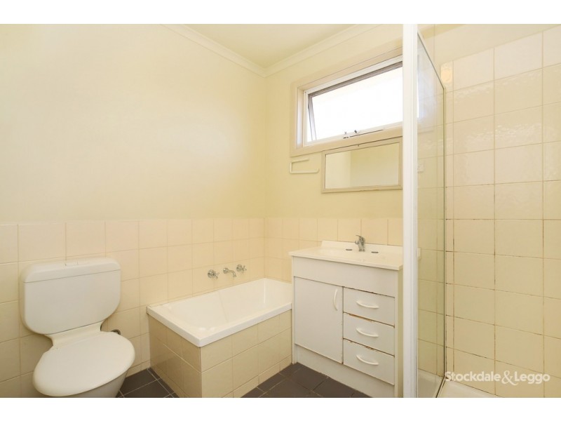 1/18 Beenak Street, Reservoir VIC 3073