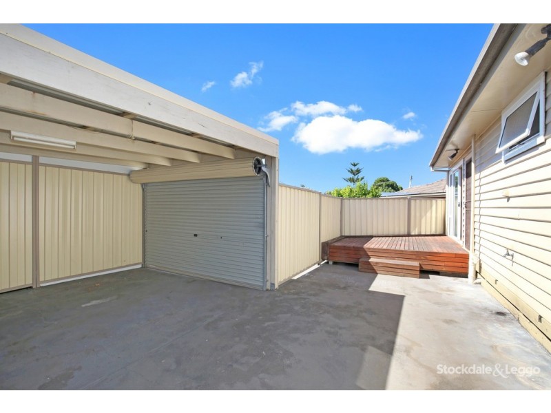 1/18 Beenak Street, Reservoir VIC 3073